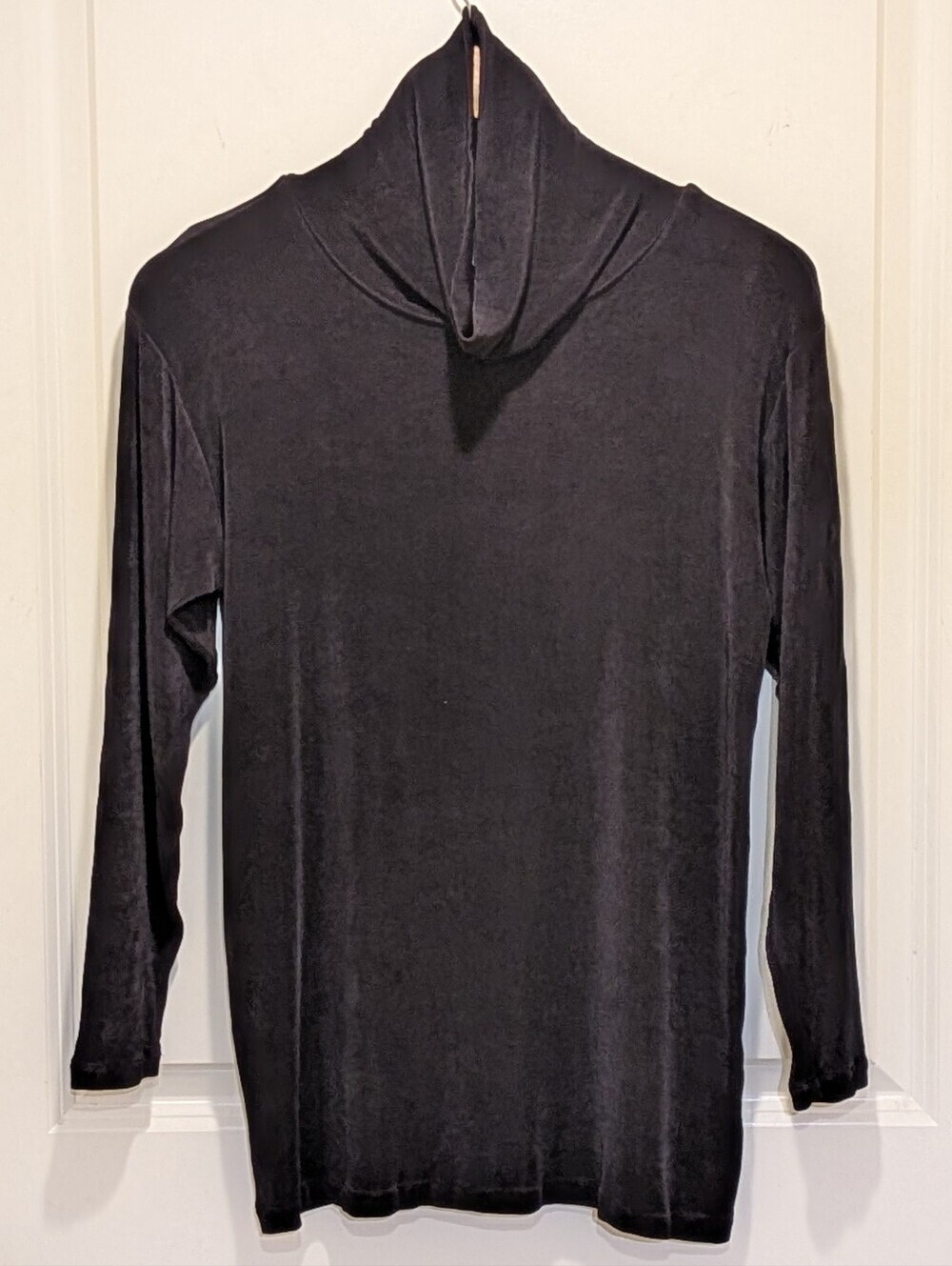 EUC Suttles & Seawinds XS Black Slinky Knit Turtleneck Sweater